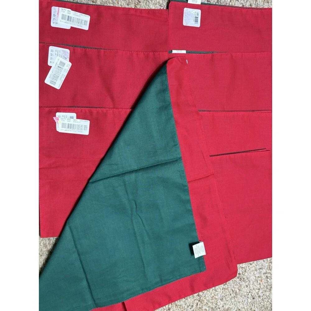 Set of 8 Reversible Red Green Cotton Cloth Dinner Napkins Christmas New